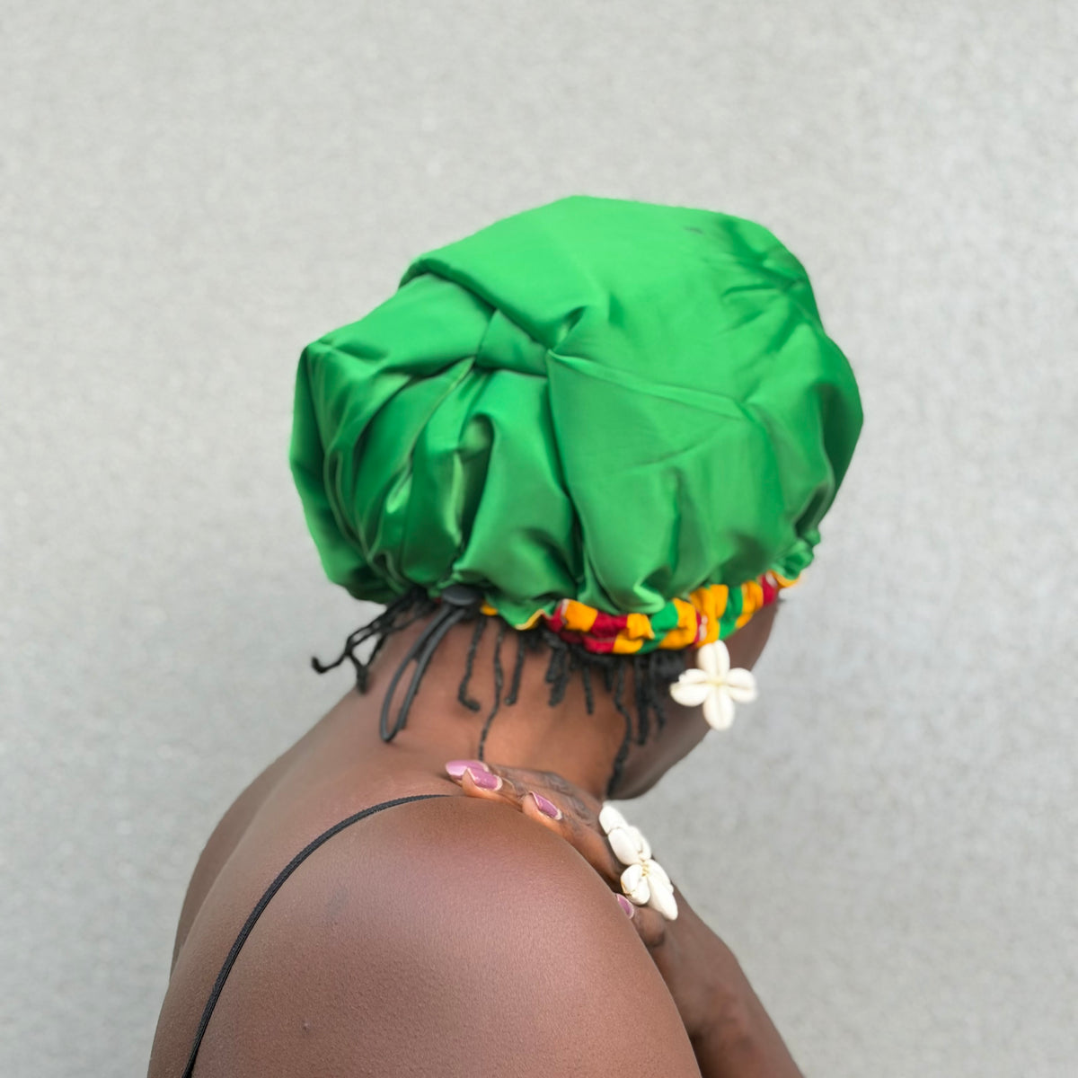 Bonnet wax & satin vert ajustable