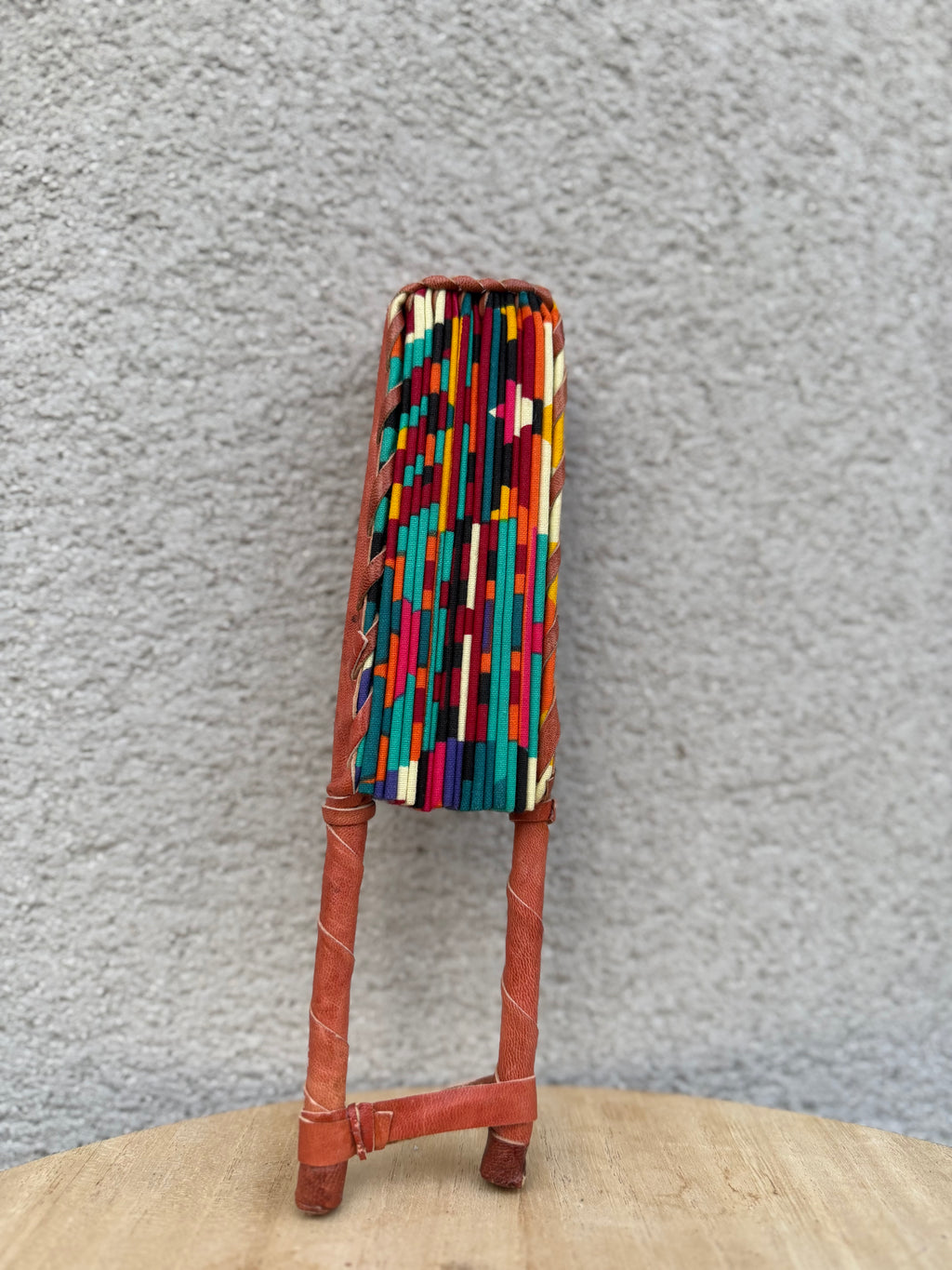 Éventail wax multicolore pliable – Motif géométrique