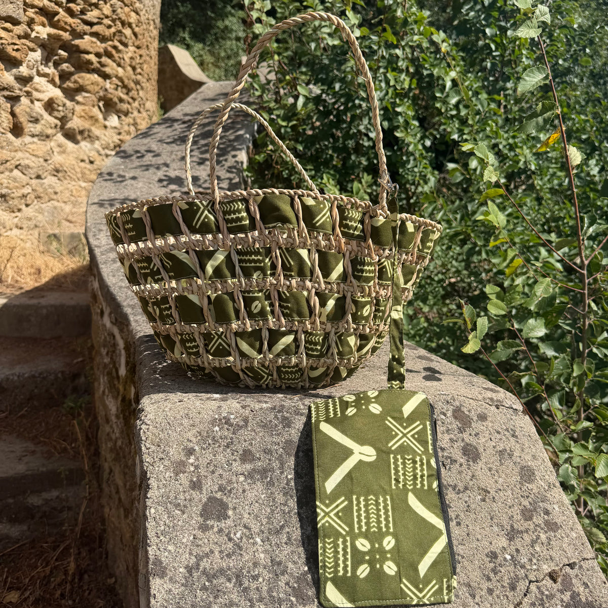 Panier tressé wax vert