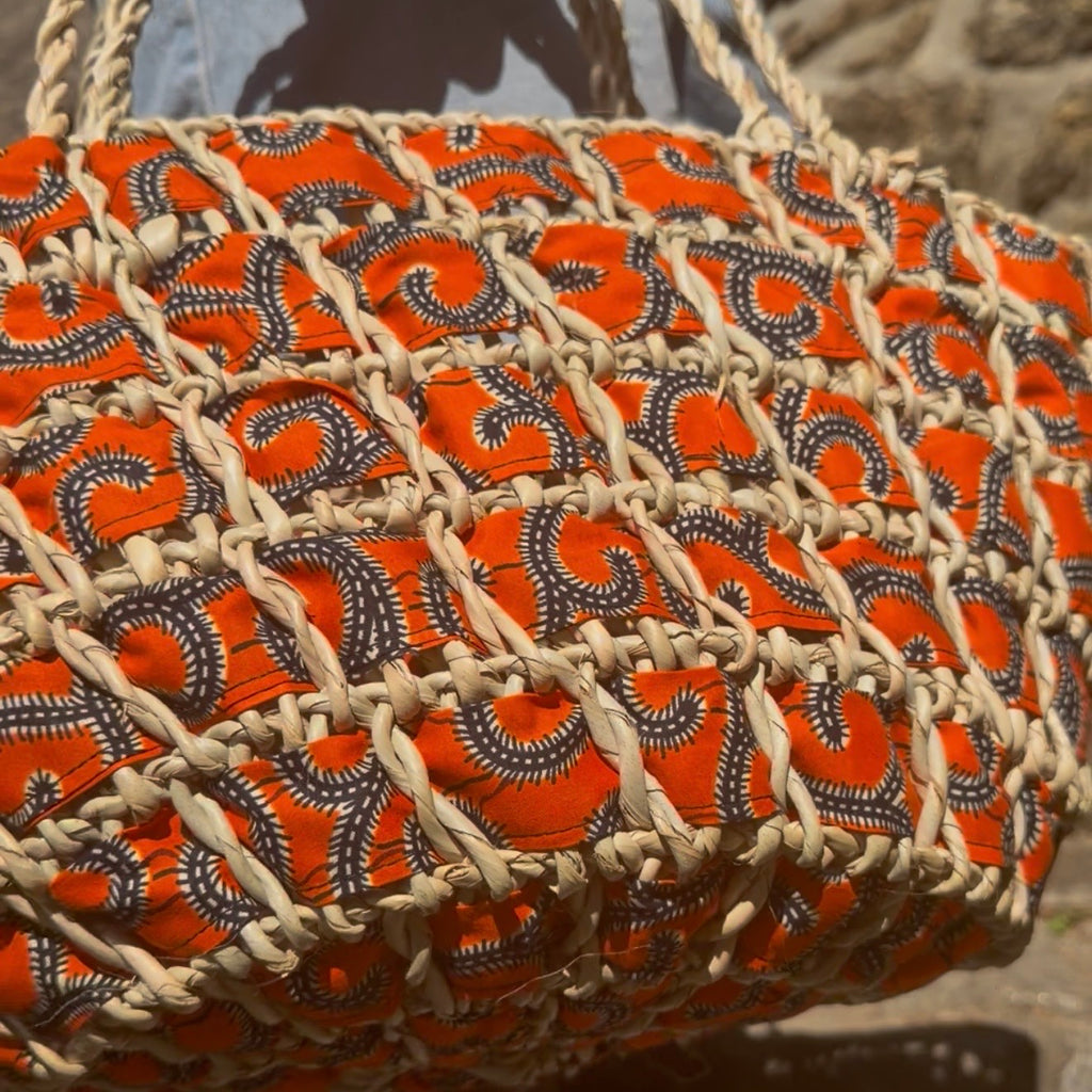 Panier tressé en wax orange