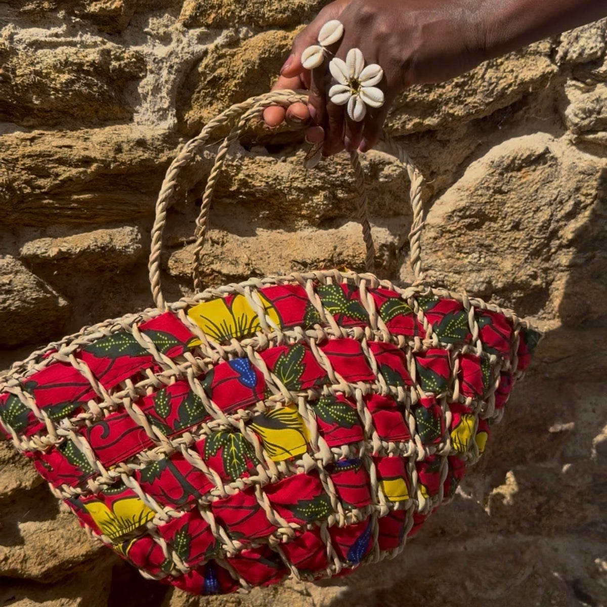 Panier tressé wax rouge
