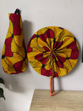 Éventail africain en wax jaune et rouge avec pochette assortie